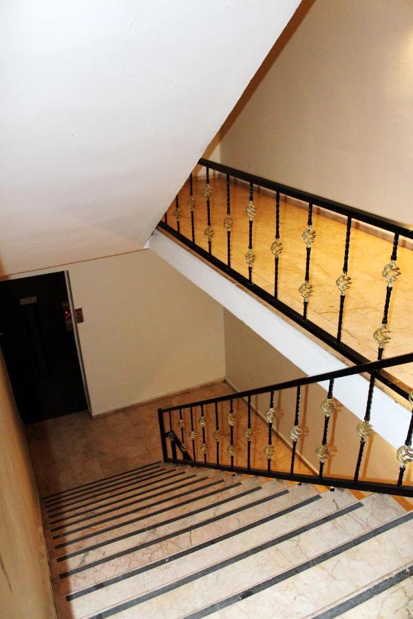 White Crown Apartman Ve Yasam Merkezi Истанбул Екстериор снимка