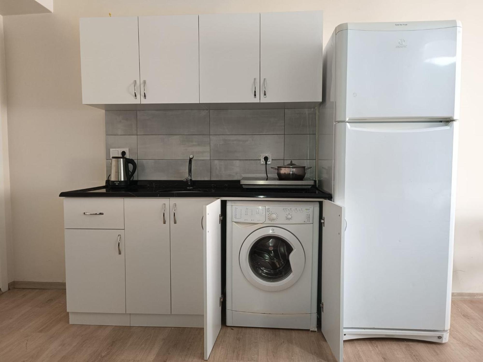 White Crown Apartman Ve Yasam Merkezi Истанбул Екстериор снимка